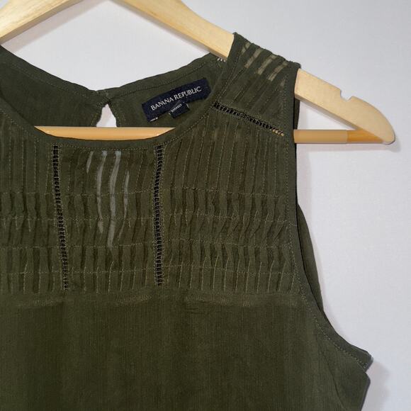 Banana republic green blouse women’s size small - Picture 3 of 8